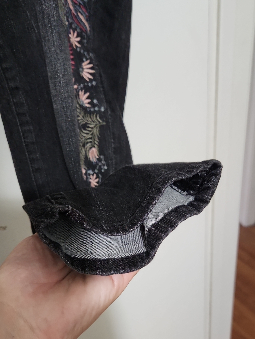 Soho Boyfriend New York & Company Black and Charcoal Stretch Jeans Sz 14 - Picture 9 of 14